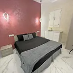 Ta' Stef's Suites *