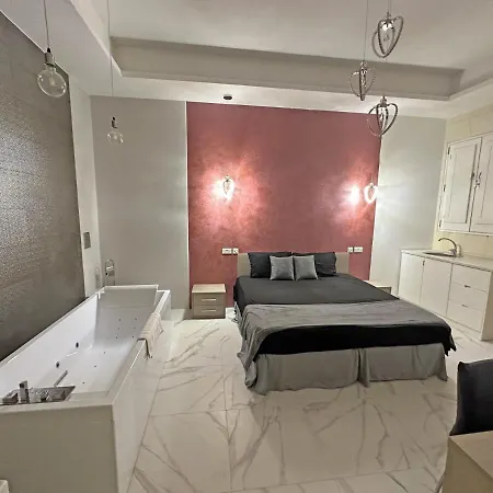 Ta' Stef's Suites Апартаменты
