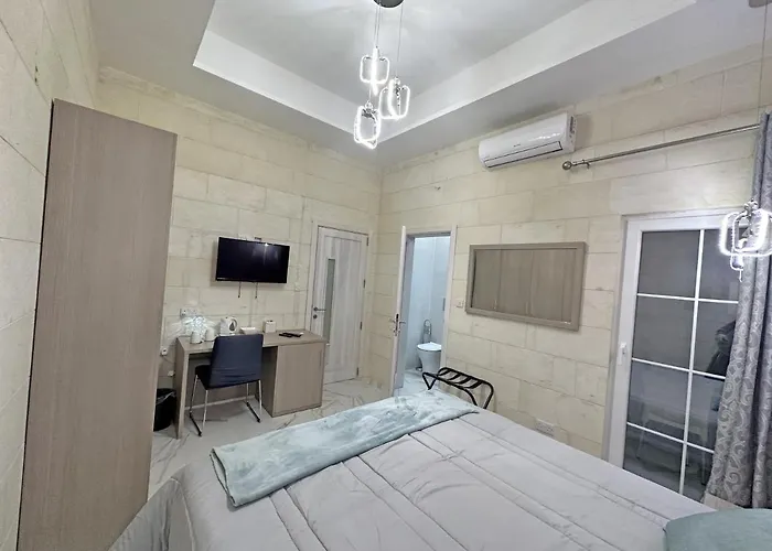 Ta' Stef's Suites * San Lawrenz